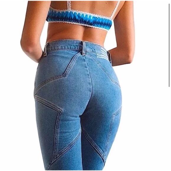 Revice Denim Venus Cropped Star Butt Jeans Raw Hem - Picture 7 of 8